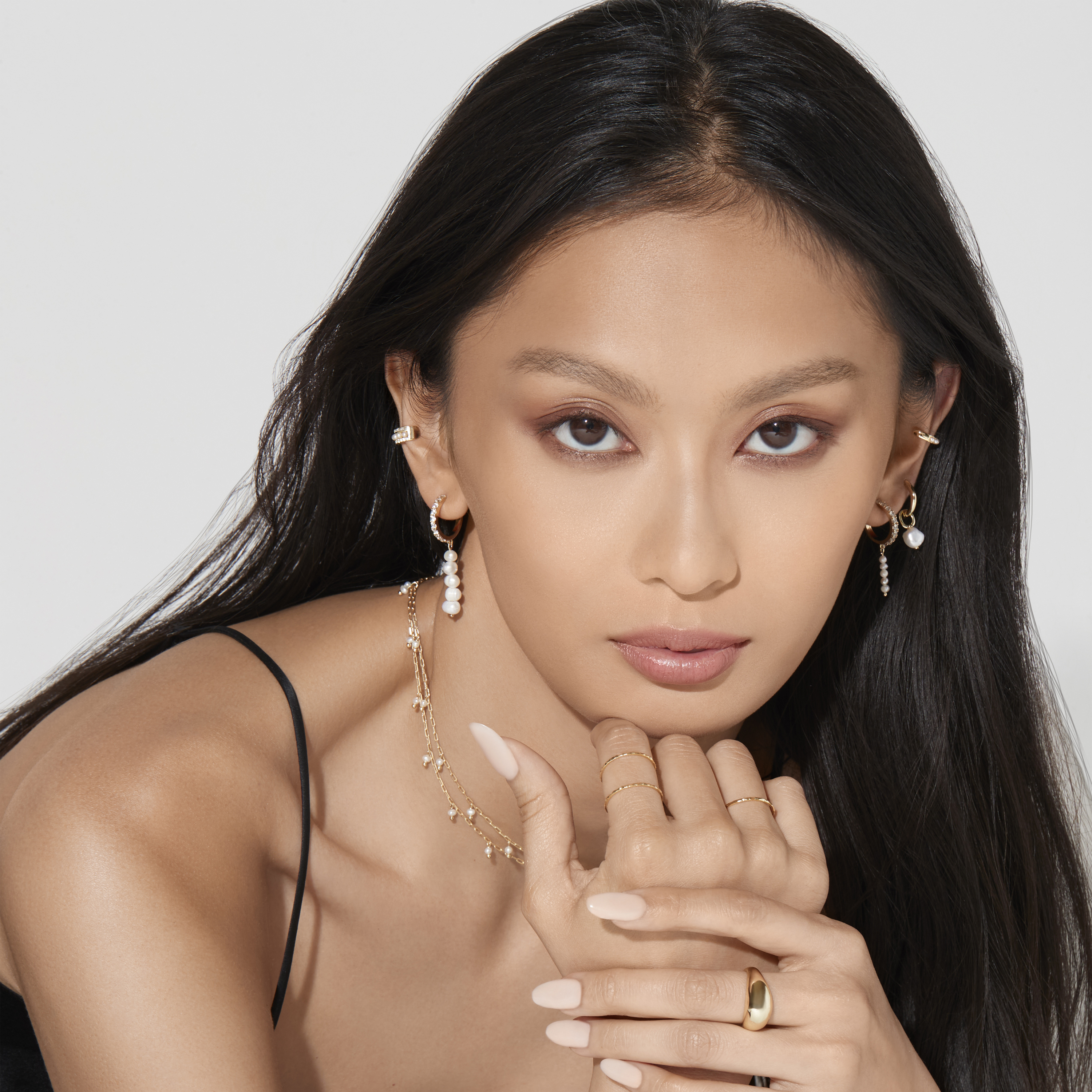 OLSEN - Mismatch Freshwater Pearl Earrings