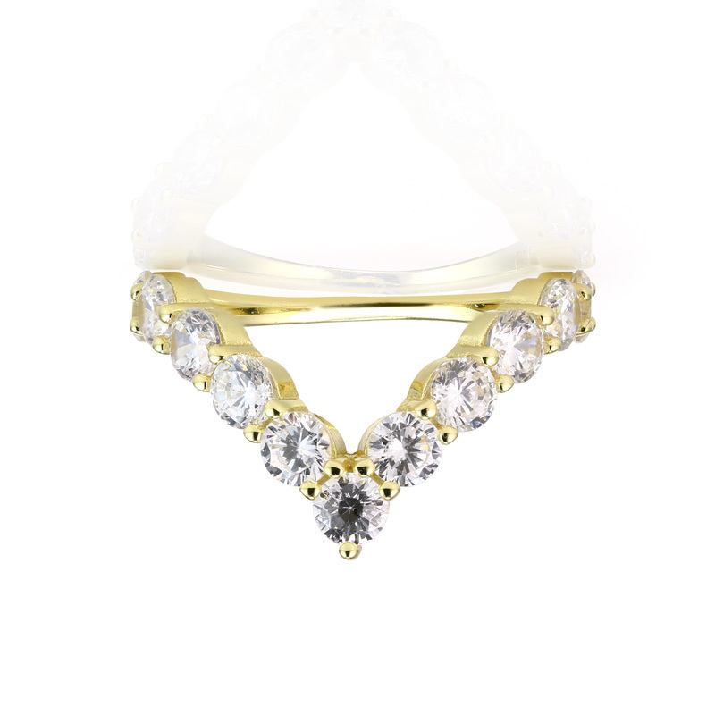 CHERI - V Shaped Bezel Set Ring