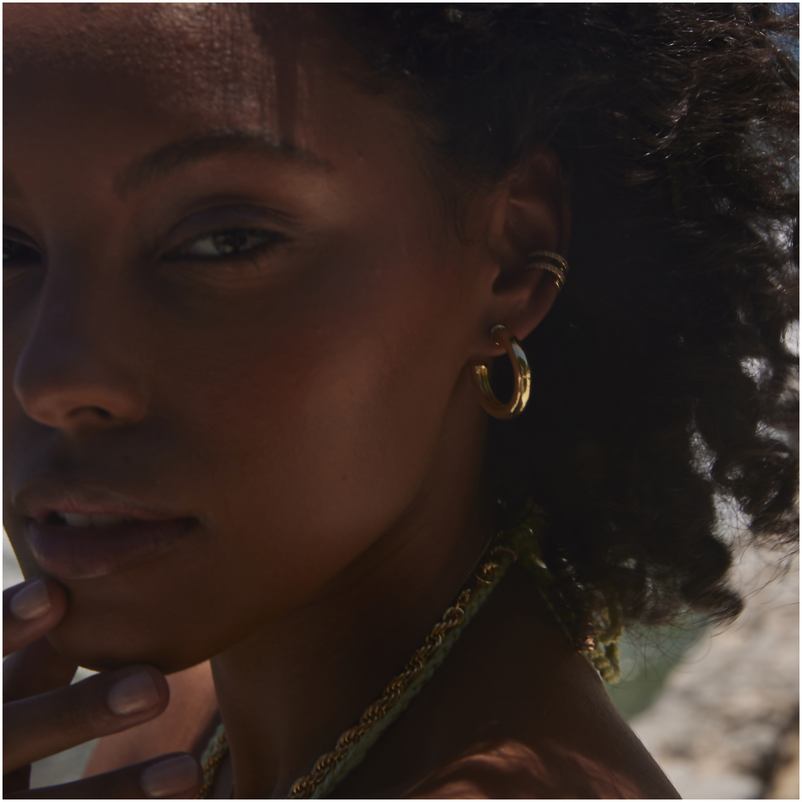 PARIS – Classic Tube Hoop Earrings