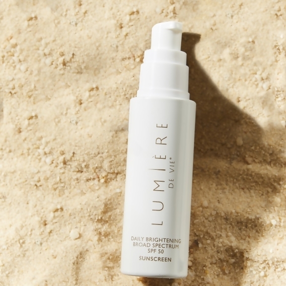 Lumière de Vie® Daily Brightening Broad Spectrum SPF 50