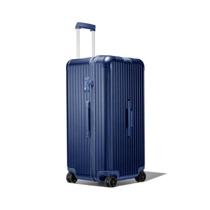 rimowa essential trunk plus