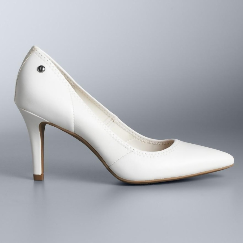 vera wang white heels