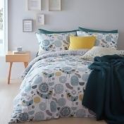 Home Collection - Multicoloured 'Bird Print' Bedding Set Home Collection - Multicoloured 'Bird Print' Bedding Set