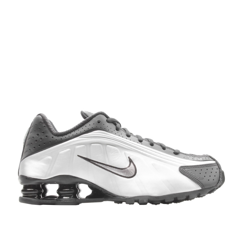 nike shox r4 black metallic silver
