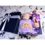 西哈小熊嬰兒安撫巾四件組禮盒/彌月禮盒(vip有折扣)【W&R維爾國際】939D18 西哈小熊嬰兒安撫巾四件組禮盒/彌月禮盒(vip有折扣)【W&R維爾國際】939D18