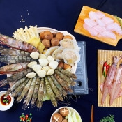 下殺五折【良墨卷】冬季戀鍋 暖心鍋物 手掌蝦 火鍋組 頂級食材 嚴選七品好物 *免運費* 下殺五折【良墨卷】冬季戀鍋 暖心鍋物 手掌蝦 火鍋組 頂級食材 嚴選七品好物 *免運費*