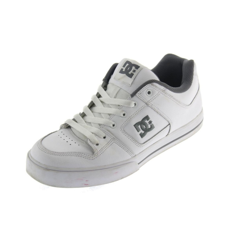 signature skate shoes