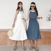 韓版氣質網美拍照御用顯瘦繞頸背心時尚高腰裙套裝2色 韓版氣質網美拍照御用顯瘦繞頸背心時尚高腰裙套裝2色