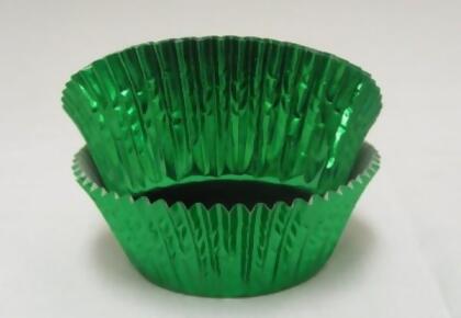 Viking -15CX GREEN FOIL BAKING CUP 2 x 1.13 in. Wall Foil Baking Cup with Greaseproof Liner - Green - 1000 Piece 