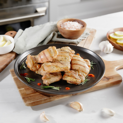 Rastelli's Antibiotic Free Boneless Chicken Thighs, 5 oz. Portions alternate image