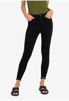 black ripped hem jamie jeans