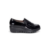 Comfy Lightness Beads Suede Loafer 