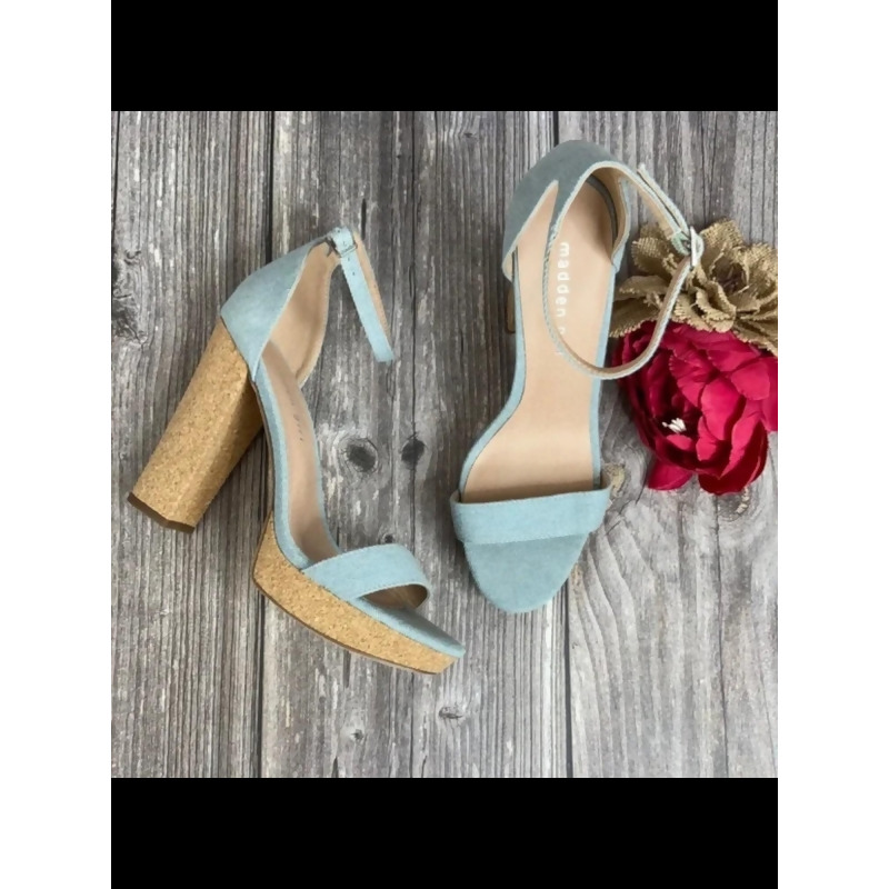 Madden girl suzy deals platform sandals