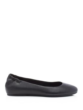 Via spiga hot sale black flats