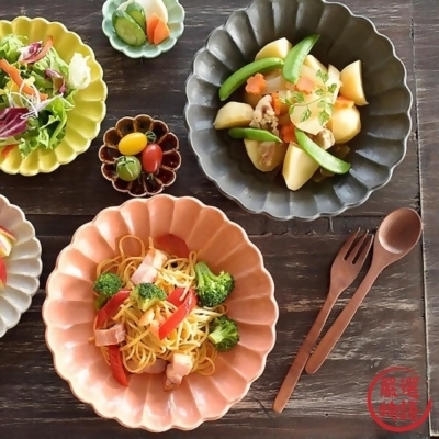 日本製美濃燒 23.5cm菊花形盤子 日式餐盤 盤 盤子 陶盤 義大利麵盤 水果盤 沙拉盤 飯盤 