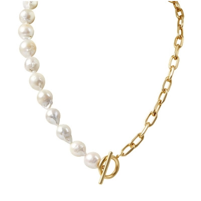 JANE – Freshwater Pearl and Paperclip Necklace Go to SHOPGLOBAL.COM