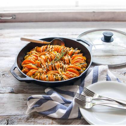 Lodge LC12EP 12 inch Seasoned Cast Iron Every Day Pan with Glass Lid alternate image