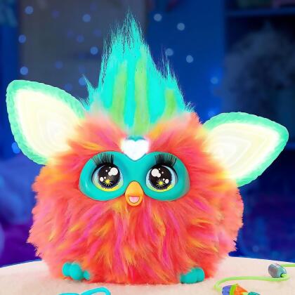 Hasbro F6744 Furby Coral Plush Interactive Toy alternate image