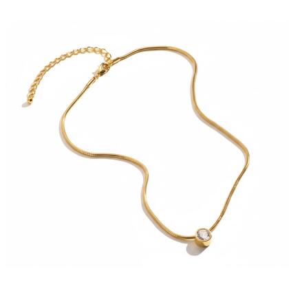JULIETTE- Snake Chain with Bezel Pendant 