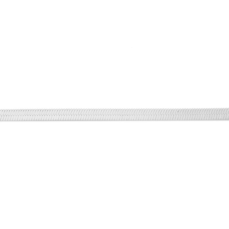 Layered MAYA - Thin Herringbone Chain, up close in silver