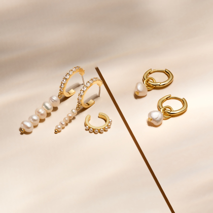 AVIVA – Glass Pearl Ear Cuff alternate image