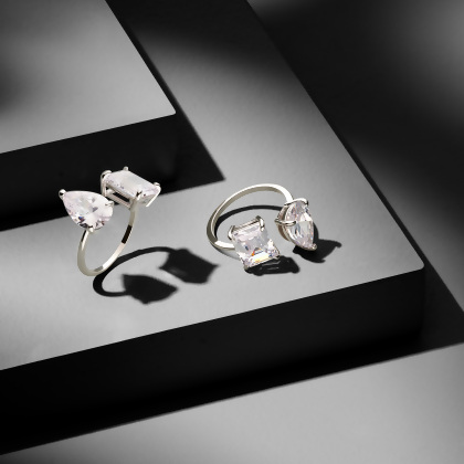 GENEVIEVE - Dual Stone Ring alternate image