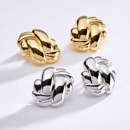HERA – Clip-On Earrings alternate image