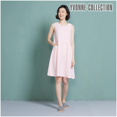 YVONNE COLLECTION 雙層紗半開襟無袖洋裝-淺粉 