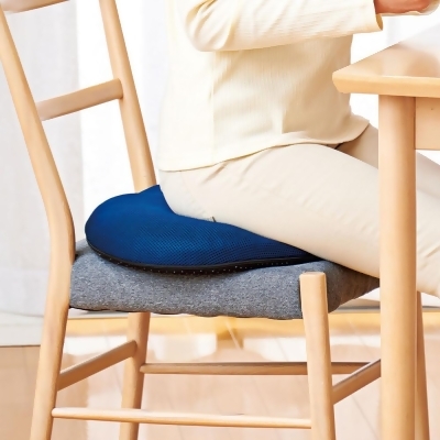 日本COGIT 圓形釋壓加厚型雙層蜂巢式冷凝膠坐墊/ 附布套 