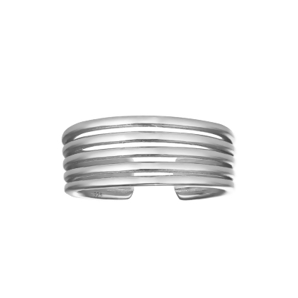 Closeup of Layered NORA - Midi Ring in silver