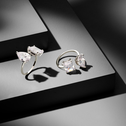 GENEVIEVE - Dual Stone Ring alternate image