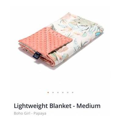 【質本嚴】波蘭品牌 La millou正品 豆豆毯 80*100CM Medium Light Blanket - Boho Girl - Papaya 新生兒禮/彌月禮/原裝麻布袋 
