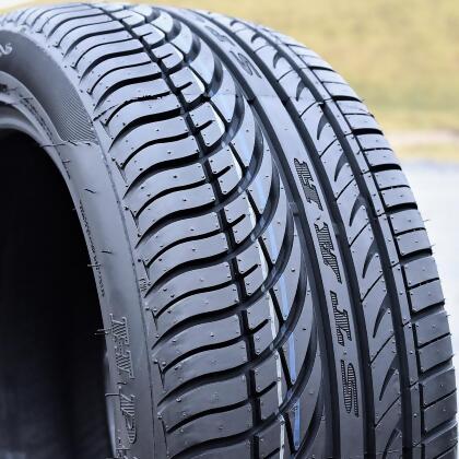 Auto Tire Fullway HP108 245/45R17 99W XL A/S High Performance alternate image