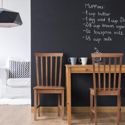 Costway Set of 2 Dining Chair Brown Kitchen Spindle Back Side Chair with Solid Wooden Legs alternate image