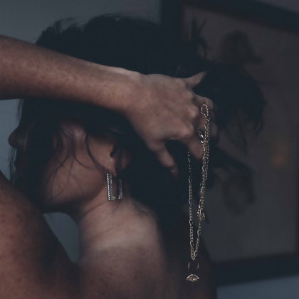 RUE – Pavé Rectangle Hoop Earrings alternate image