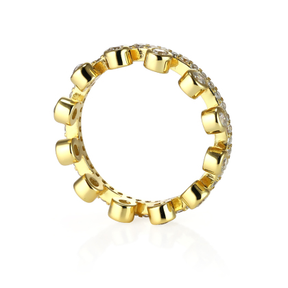 Closeup of Layered PRIYA Crown Ring in gold