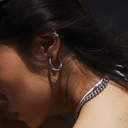PARIS – Classic Tube Hoop Earrings alternate image
