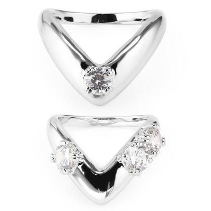 LEXI – Prong Set V-Shaped Ring Duo 