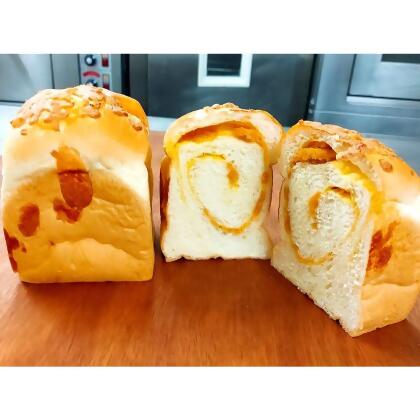 金沙肉鬆生吐司 