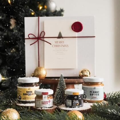 CaveNut Santa's Nutty Treats Christmas Gift Set 