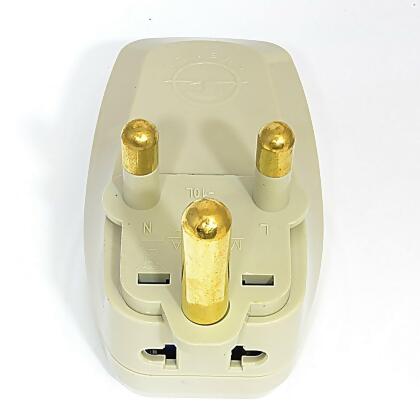 OREI South Africa M Travel Plug Adapter Grounded 3in1 w USB & Surge Protection alternate image