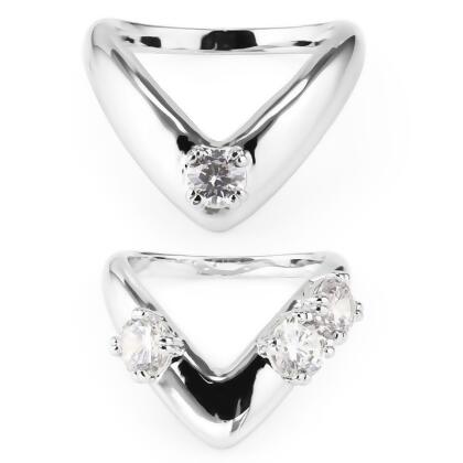 LEXI – Prong Set V-Shaped Ring Duo