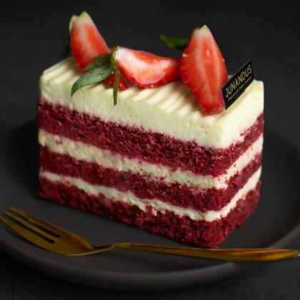 Red Velvet Cake (Slice) 