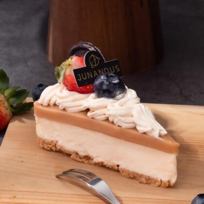 Sea Salt Caramel Cheesecake (Slice) 