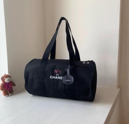 【CHANEL】CHANEL 香奈兒 N1山茶花時尚旅行包(兩色可選/紙袋已贈完) - 黑色 