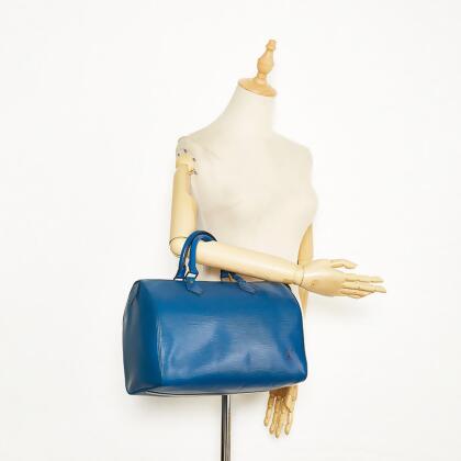 Pre-owned Louis Vuitton Leather Handbag In Blue