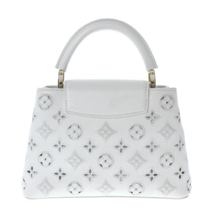 Louis Vuitton Capucines Grey Leather Handbag (Pre-Owned)
