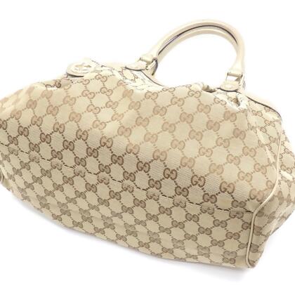 Pre-owned Gucci Sukey Handbag In Beige