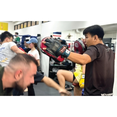 曼谷Watchara泰拳健身俱樂部泰拳體驗課 