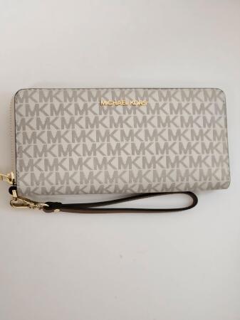 Michael kors mk金屬logo兩用長夾(pa_長夾顏色: 滿版白) 